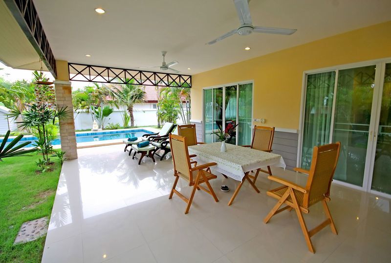 Thai Thani Pool Villa Resort Джомтьен Экстерьер фото