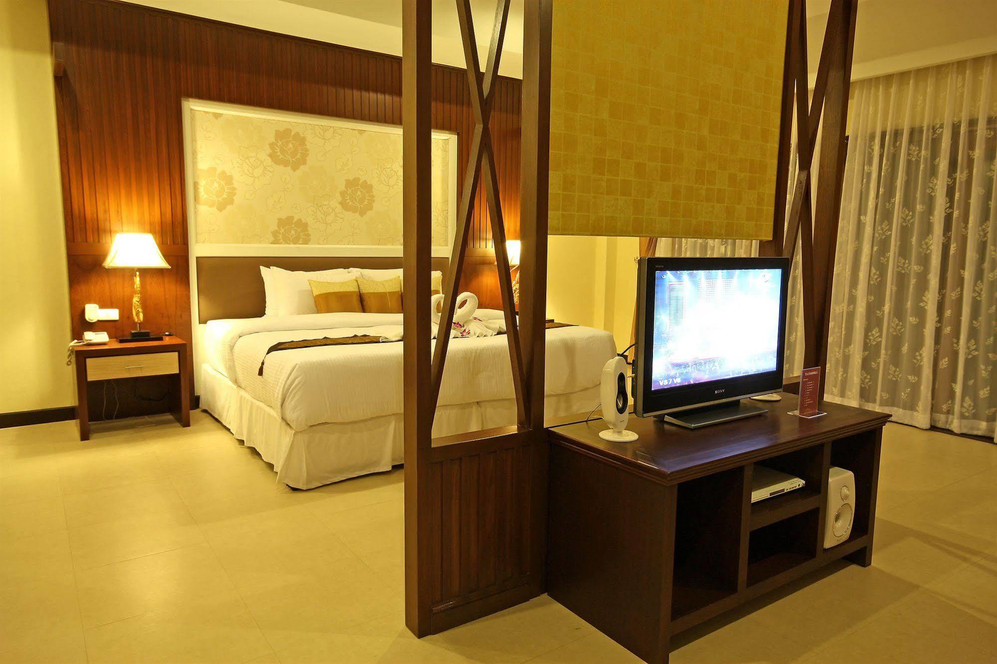 Thai Thani Pool Villa Resort Джомтьен Экстерьер фото