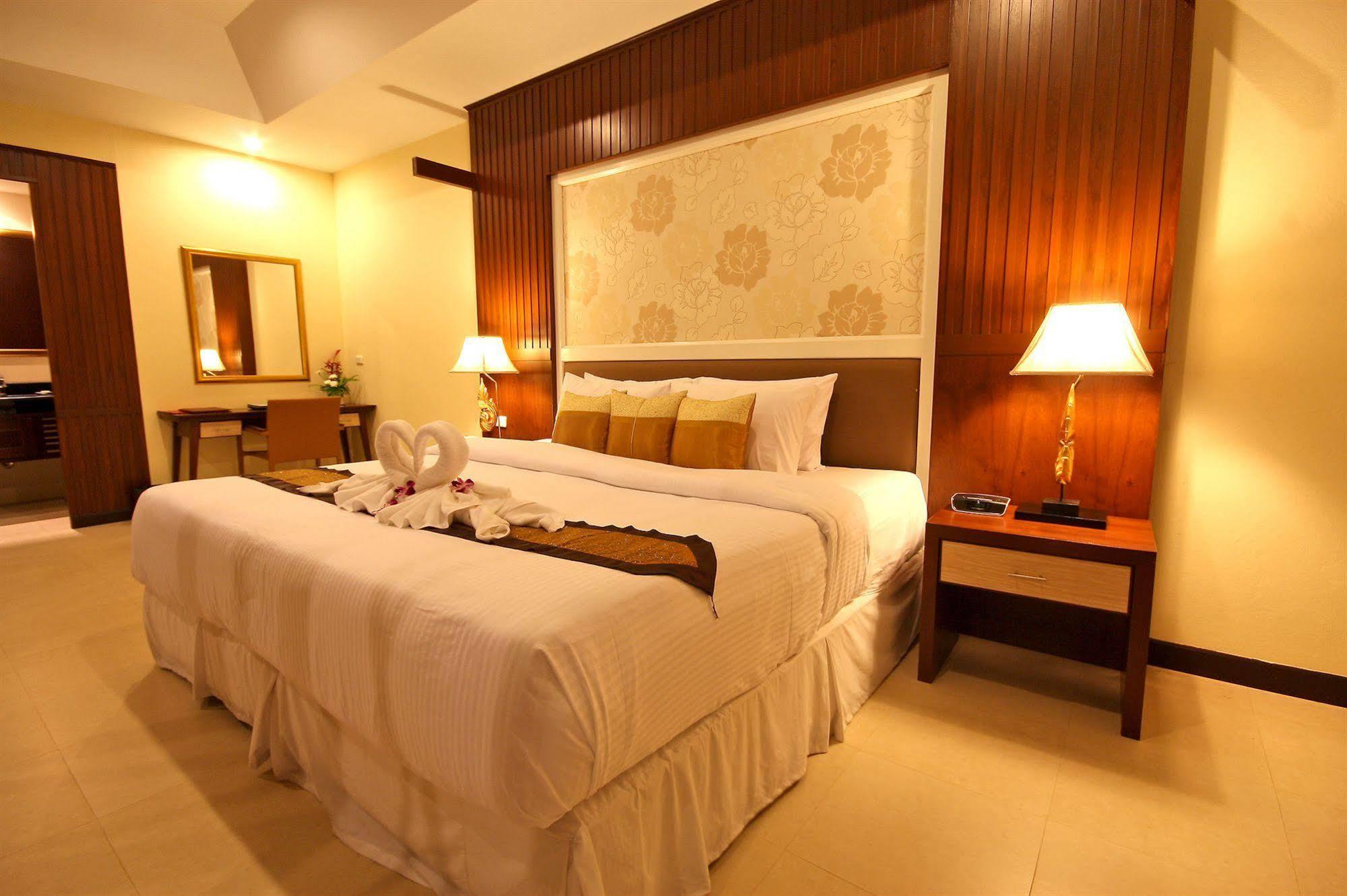 Thai Thani Pool Villa Resort Джомтьен Экстерьер фото
